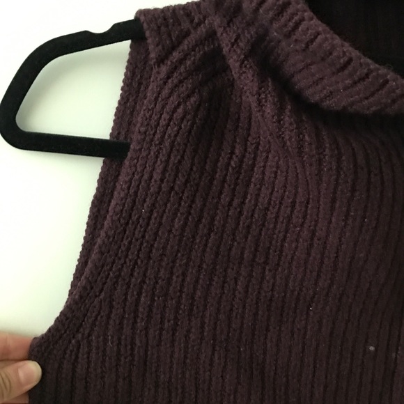 Wilfred Ribbed Turtleneck sleeveless with slits on the sides - Picture 3 of 5
